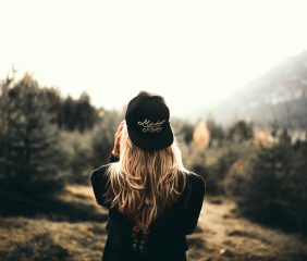 The ‘Rainbow Eyes’ Trend is Helping us to Feel Like Summer